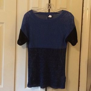 J Crew linen sweater. Gotta go!  🤑 Bundle and save!!!